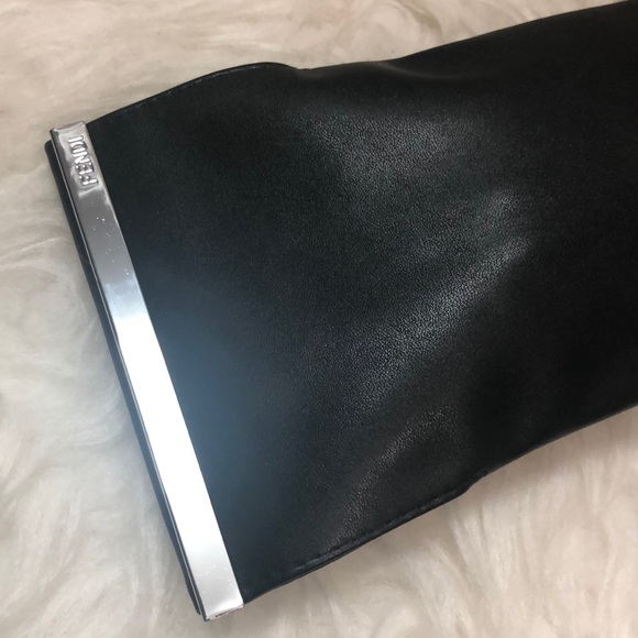 Fendi Leather Pouch - Picture 4 of 8